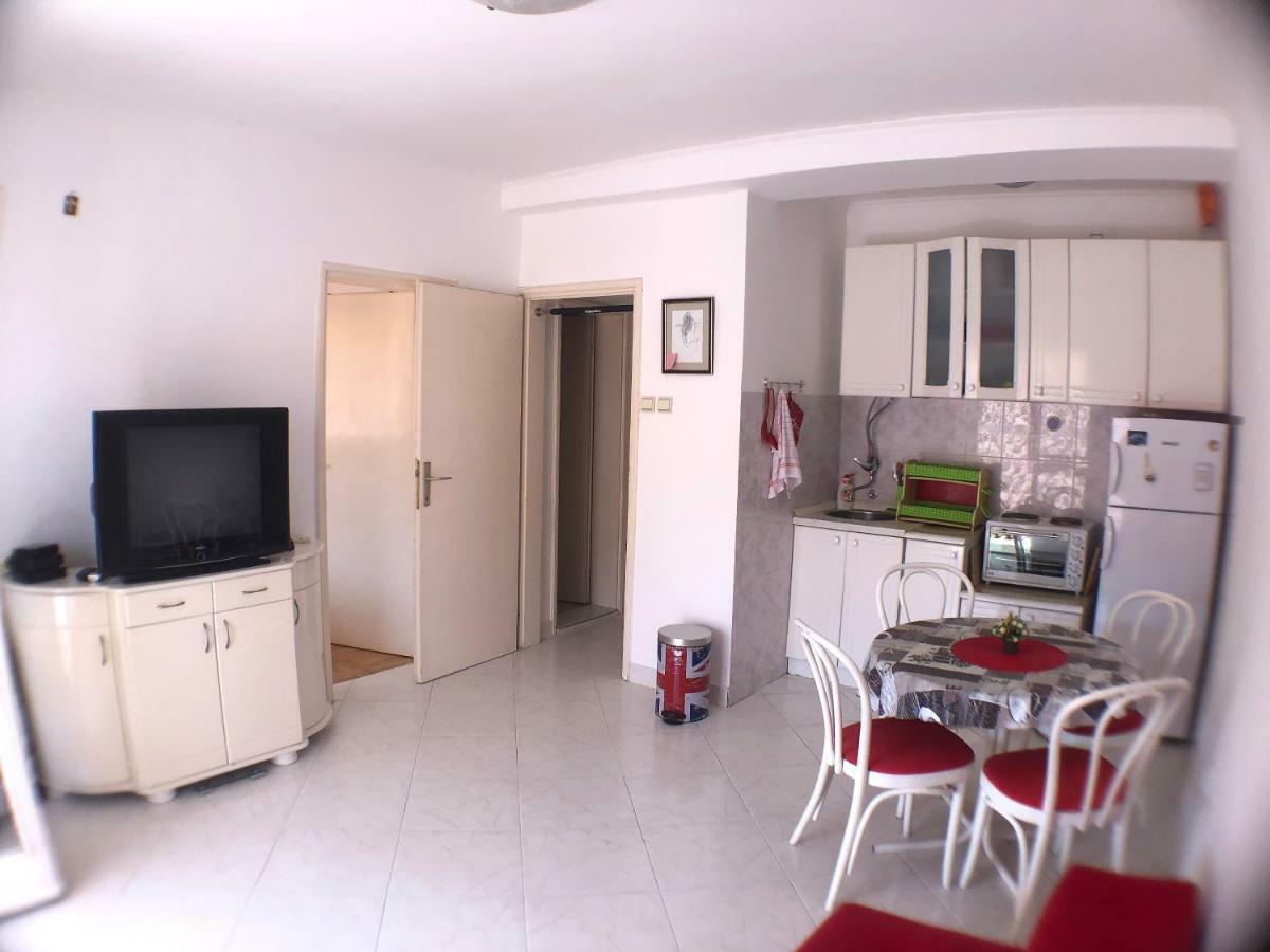 One Bedroom Apartment 500M From The Beach Budva Exterior foto